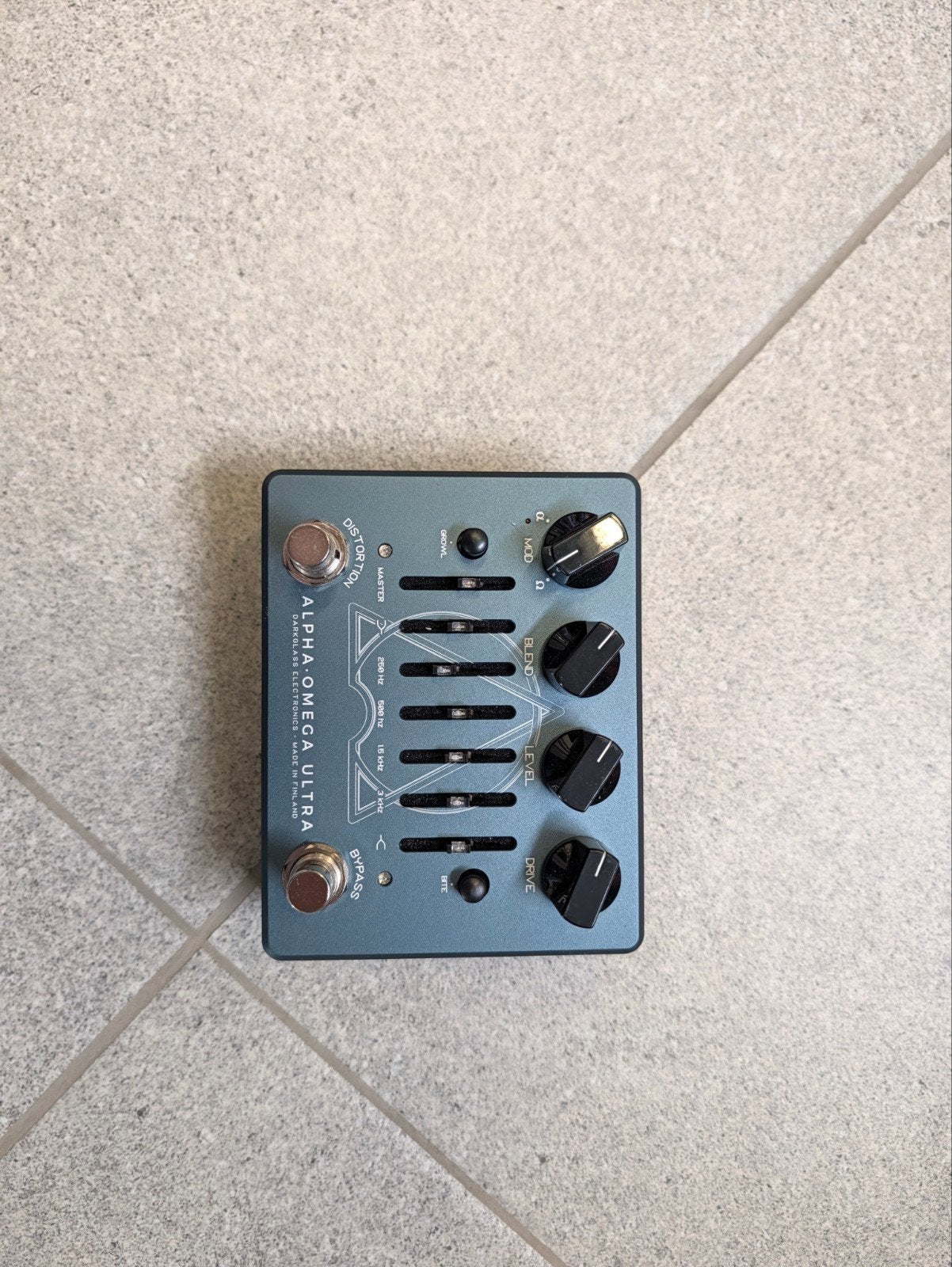 darkglass Alpha omega ultra v2, Muziek en Instrumenten, Effecten, Ophalen of Verzenden, Zo goed als nieuw, Distortion, Overdrive of Fuzz