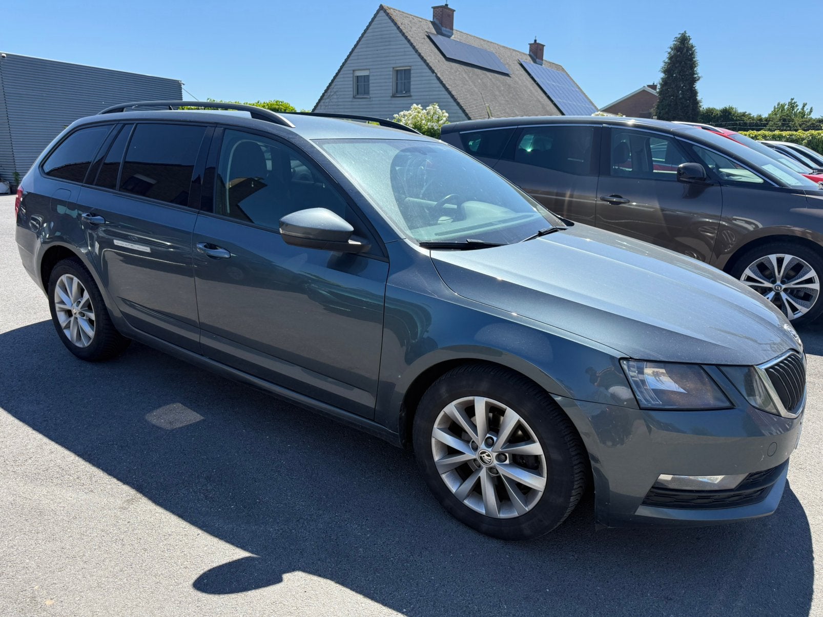 SKODA OCTAVIA 12/2018 AUTOMAAT, Stof, 4 cilinders, 1600 cc, Parkeersensor