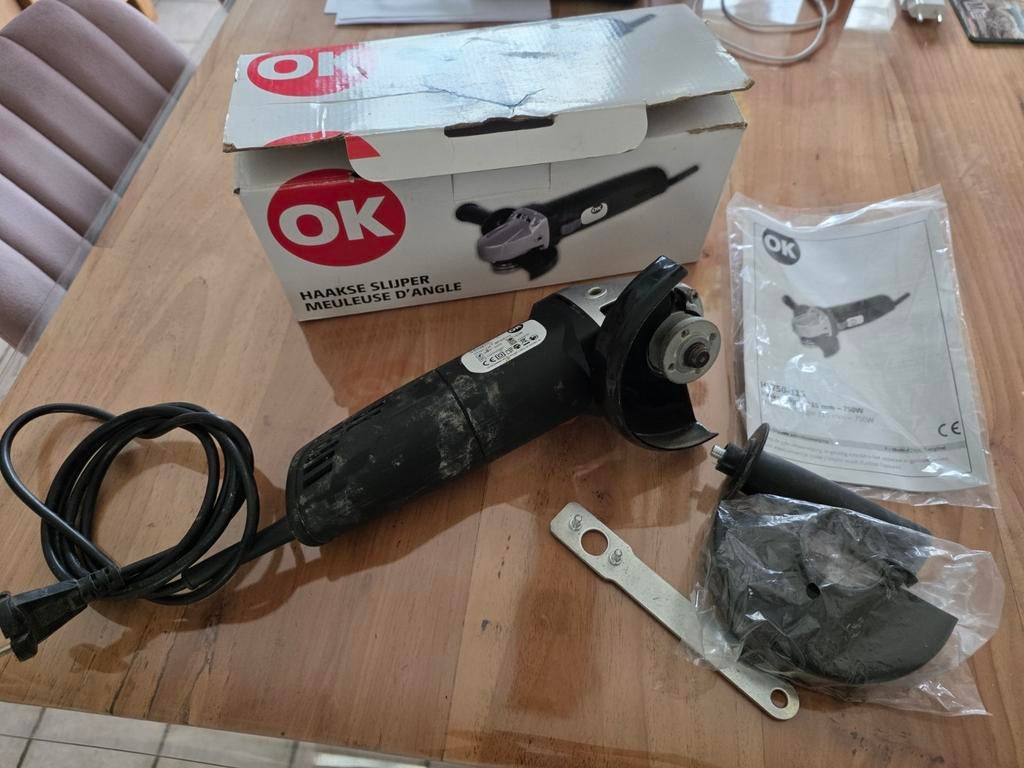 Haakse slijper 115 mm,750w in goed werkende staat, Ophalen
