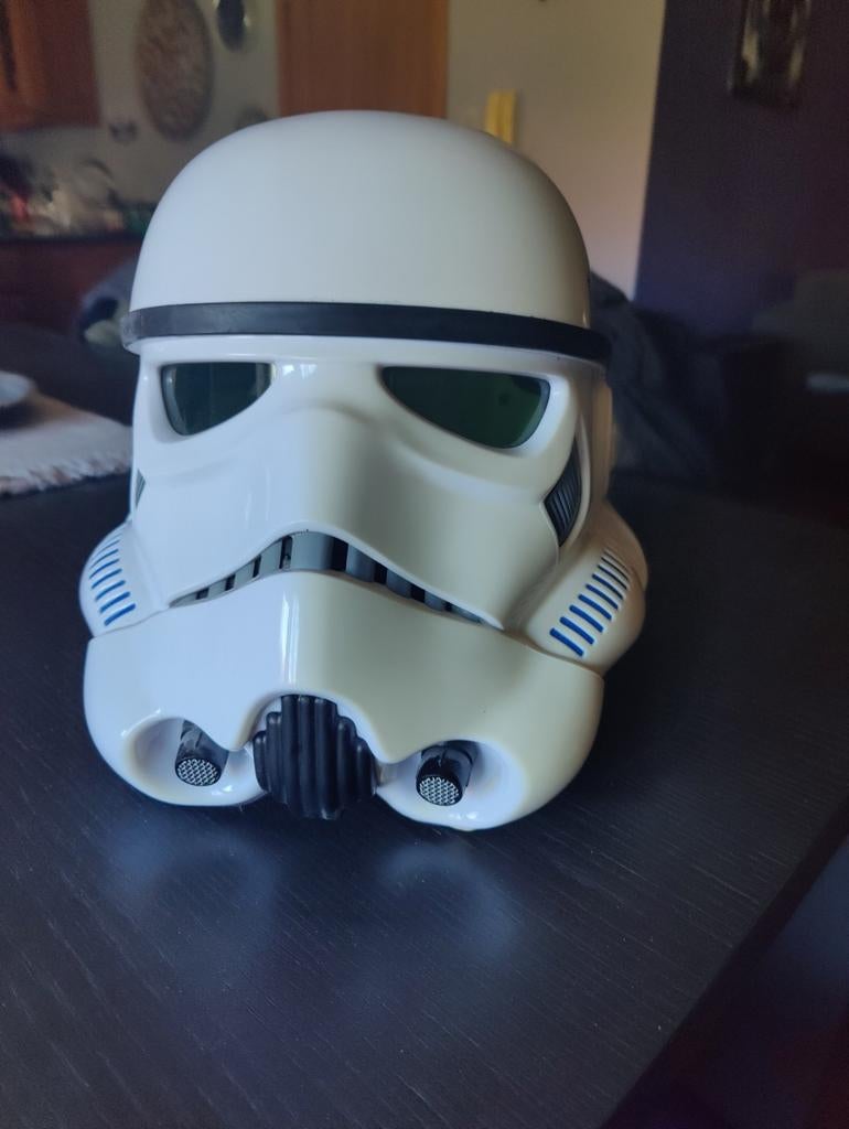 Casque de stormtrooper hasbro