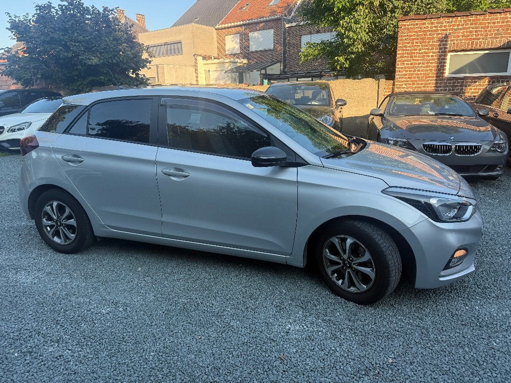 Hyundai I20 automatique Essence 1000cc année 2019, Argent ou Gris, Achat, Euro 6, Entreprise