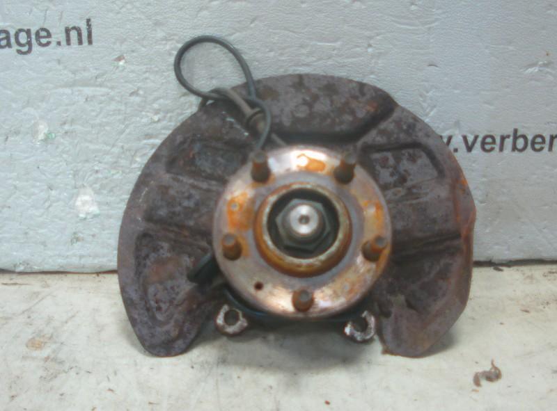 WIELNAAF RECHTS VOOR Volvo 960 I Estate (01-1990/01-1997), Gebruikt, Info@VerberkAutodemontage.nl, Nijverheidstraat 1a 1a
5405 AJ  UDEN, NL
