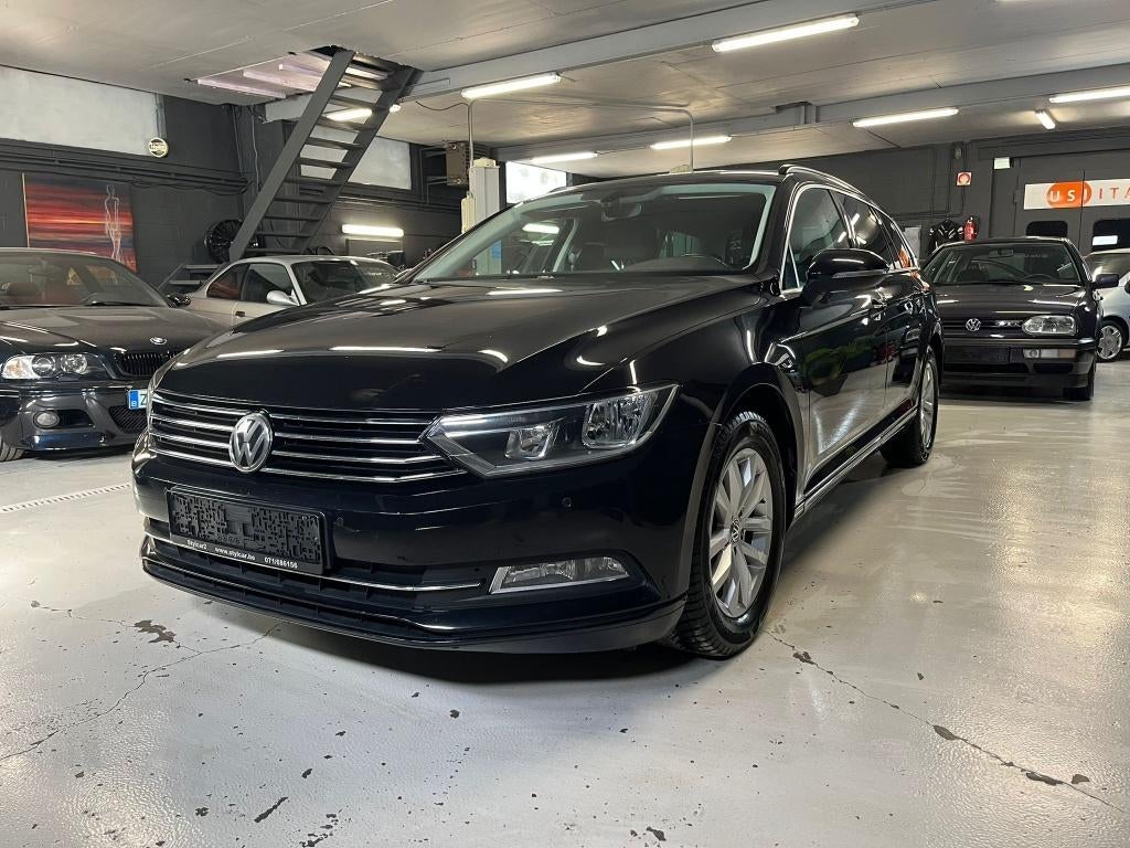 VW PASSAT BREAK **BOITE AUTO** 12 MOIS DE GARANTIE, Euro 6, Entretenue par le concessionnaire, Noir, 5 portes