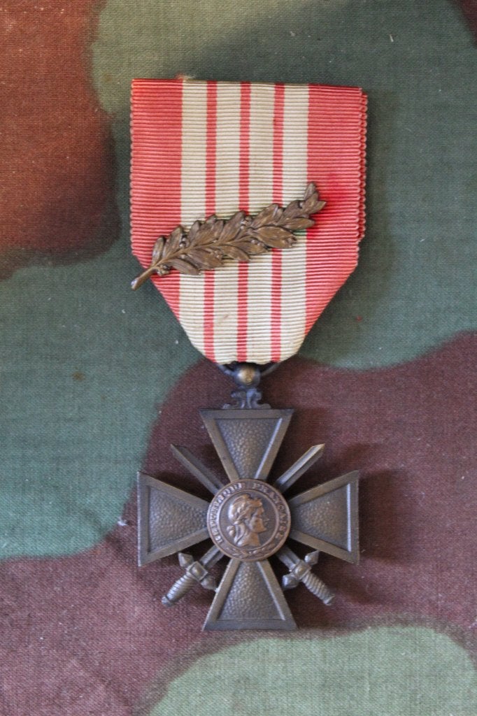 Croix de Guerre WO II, Collections, Envoi, Armée de terre, Ruban, Médaille ou Ailes