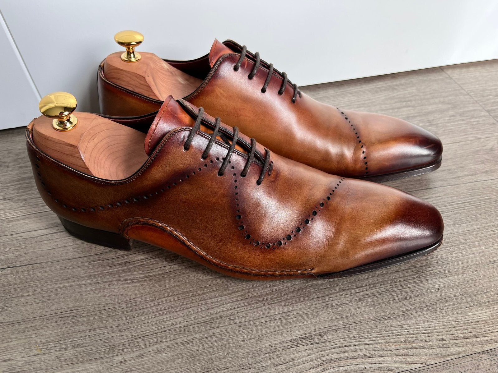 Magnanni herenschoenen maat 42 weinig gedragen, Kleding | Heren, Bruin, Ophalen of Verzenden, Zo goed als nieuw, Veterschoenen