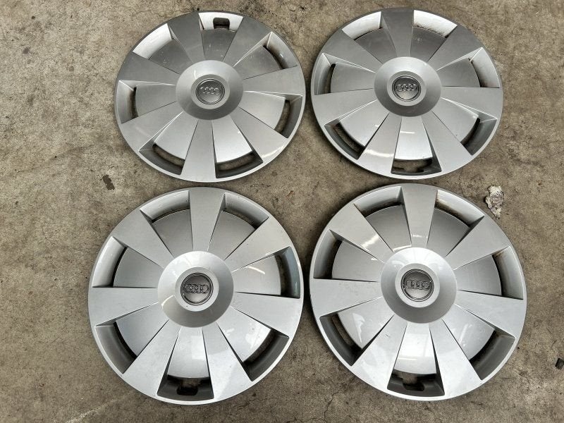16 inch originele wieldoppen Audi A3, Gebruikt, -, -, Ophalen of Verzenden