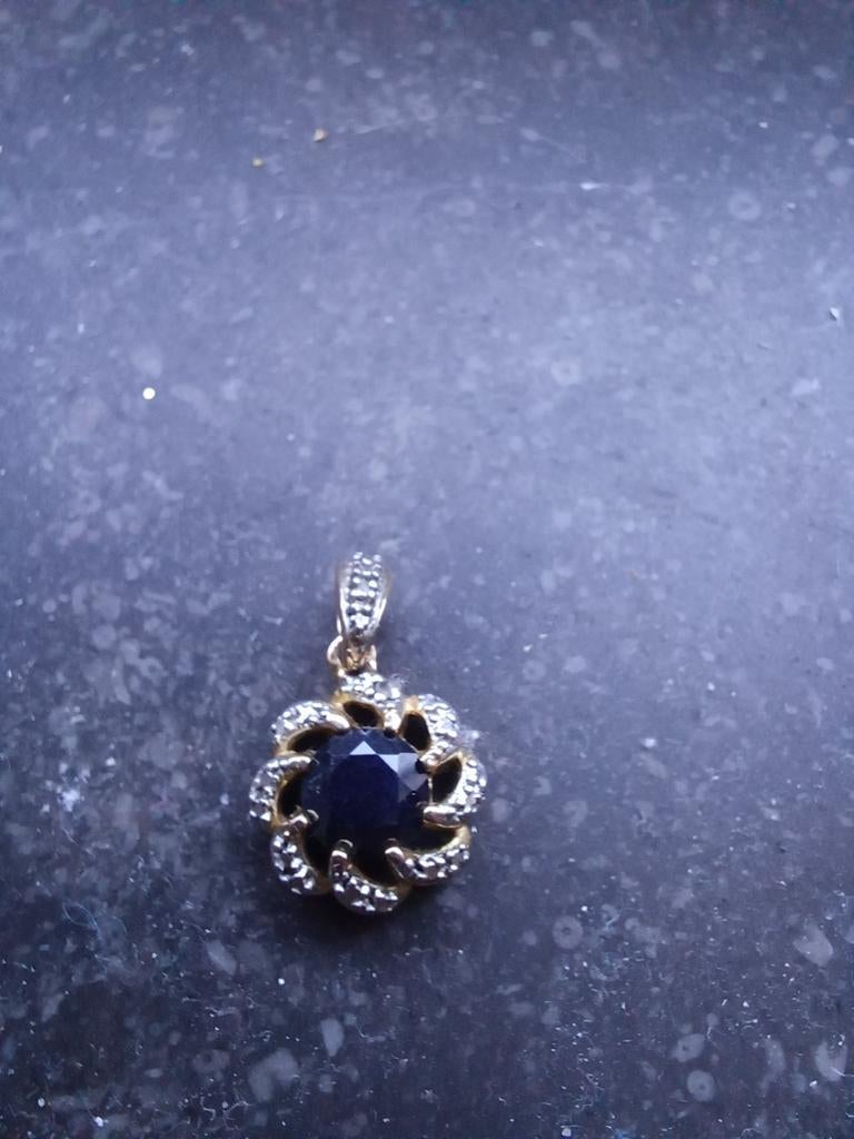 Magnifique pendentif vintage argent 925, Bijoux, Sacs & Beauté, Pendentifs, Neuf, Argent, Noir, Fleur ou Plante, Enlèvement ou Envoi