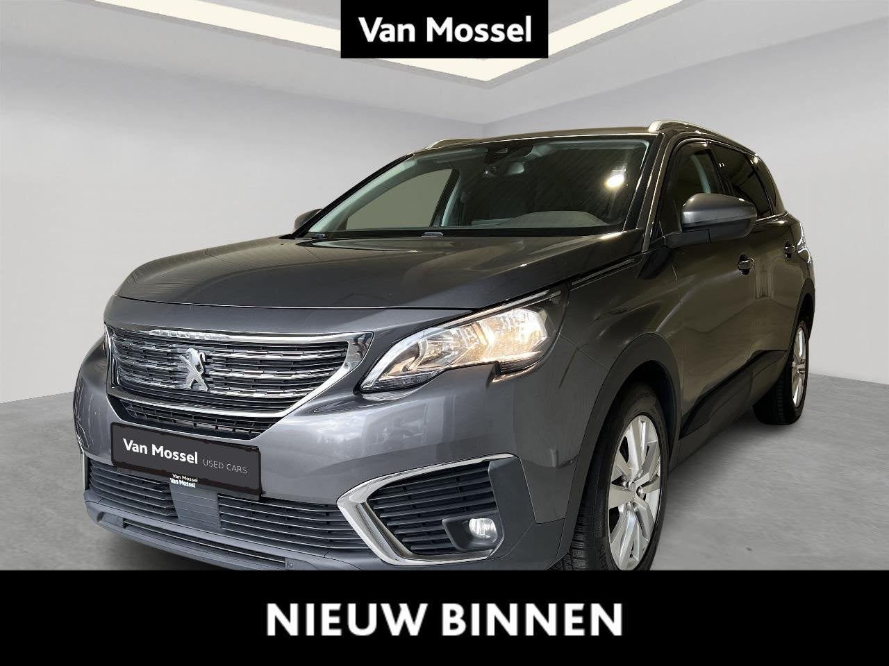 Peugeot 5008 1.5 BlueHDi 96kW S&S EAT8 Crossway, Auto's, Stof, Gebruikt, 4 cilinders, https://public.car-pass.be/vhr/bec7e8e4-5209-4fa8-9674-063a3f6cd780
