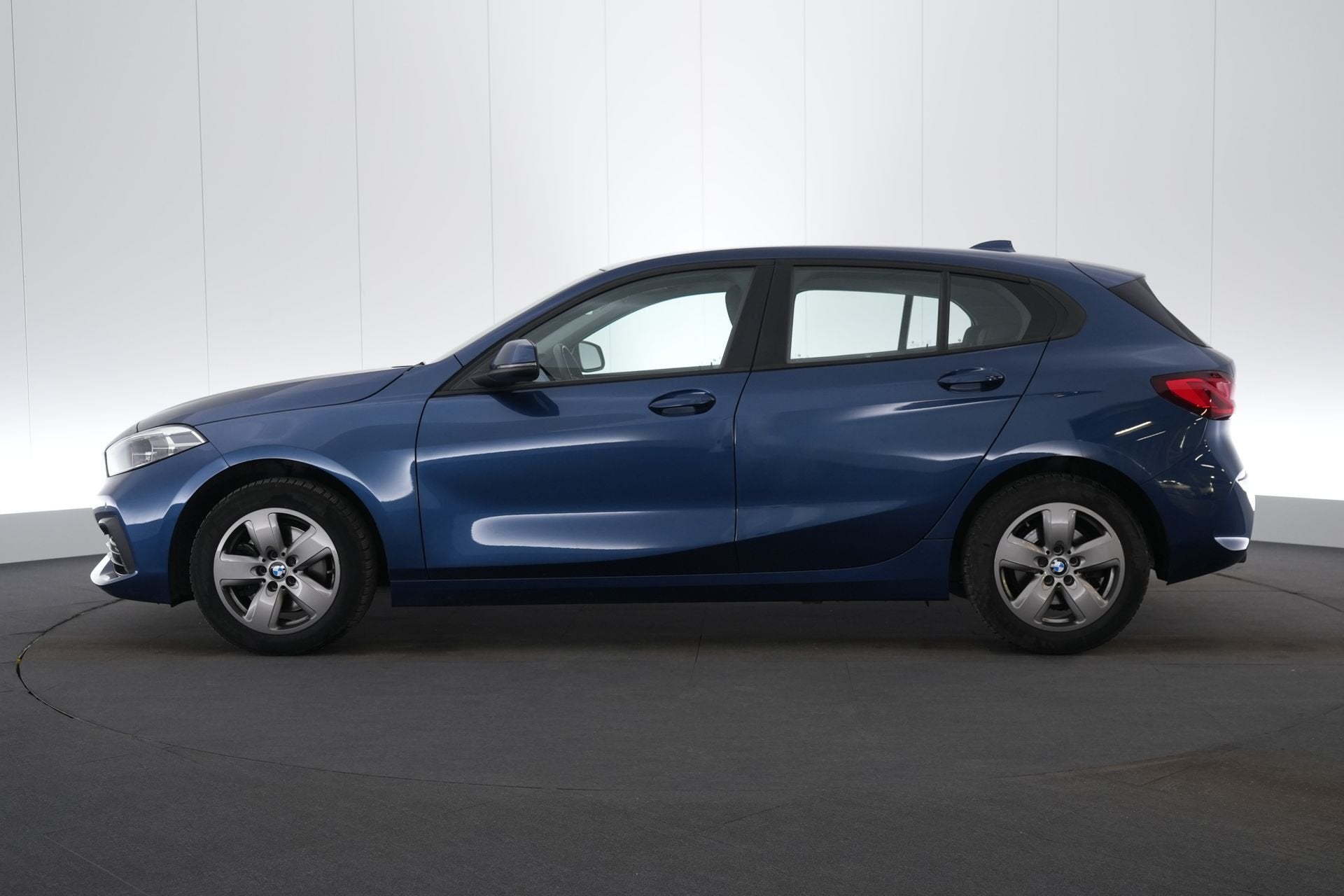 (2BVR258) BMW 1, Autos, 121 g/km, Achat, Euro 6, Entreprise
