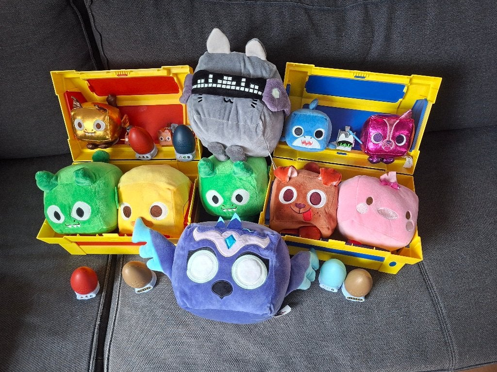 Pet simulator plushies (geen codes), Enfants & Bébés, Jouets | Peluches, Overige karakters, Autres marques, Comme neuf, Enlèvement