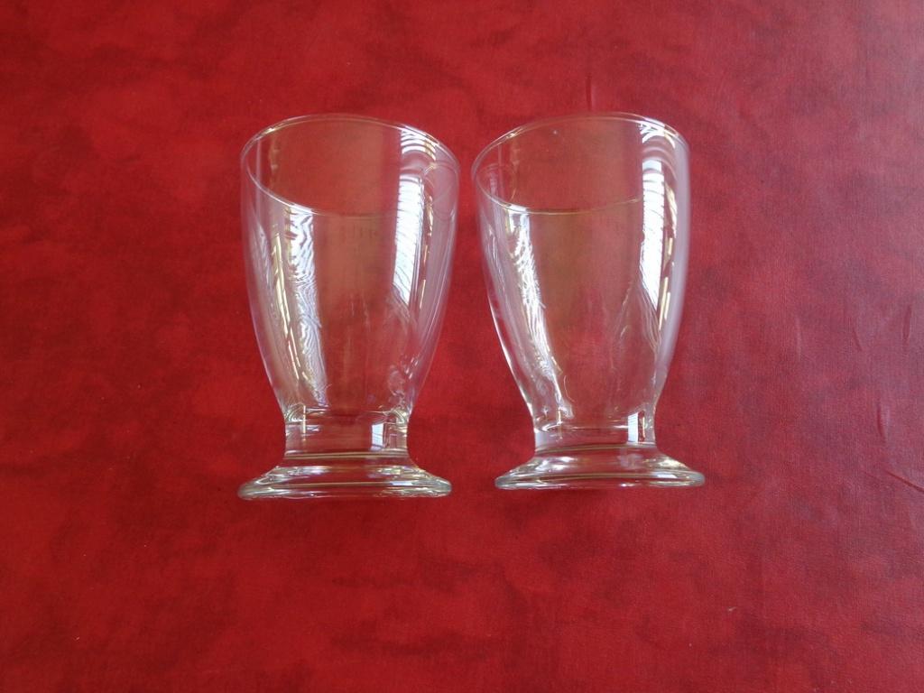 Coupe à dessert ou autres en verre 4 pièces pour 1€., Maison & Meubles, Cuisine | Vaisselle, Verre ou Verres, Verre, Utilisé, Autres styles