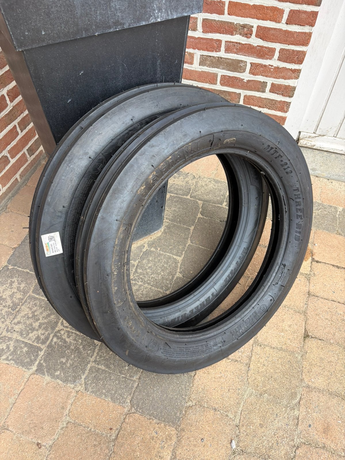 3 rib banden 4.00-19 oldtimer tractor band NIEUW, Enlèvement ou Envoi