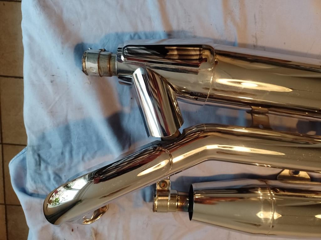Échappement d'origine pour le Yamaha Dragstar 659, Enlèvement