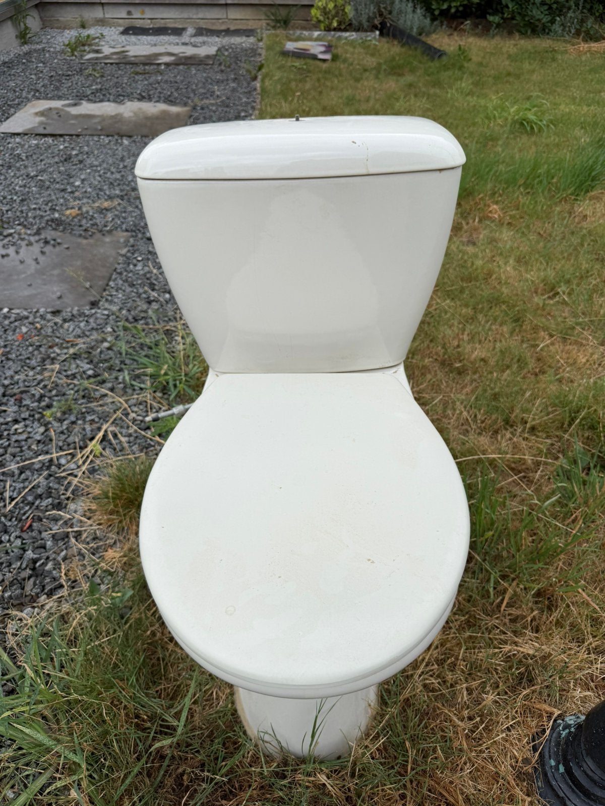 Toilettes gratuites, Bricolage & Construction, Enlèvement, Utilisé, Pierre, Toilettes