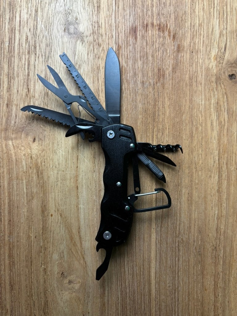 Zwart campingmultitool met mes, zaag en bestek, Caravanes & Camping, Outils de camping, Enlèvement ou Envoi, Neuf