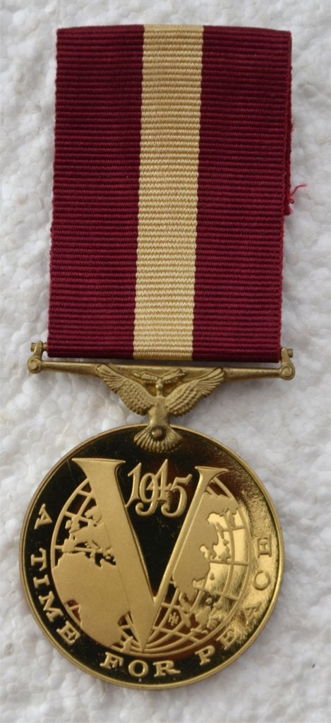 Medaille, Britse Restoration of Peace medal WOII, 1940-1945, Verzamelen, Ophalen of Verzenden, Landmacht, Lintje, Medaille of Wings