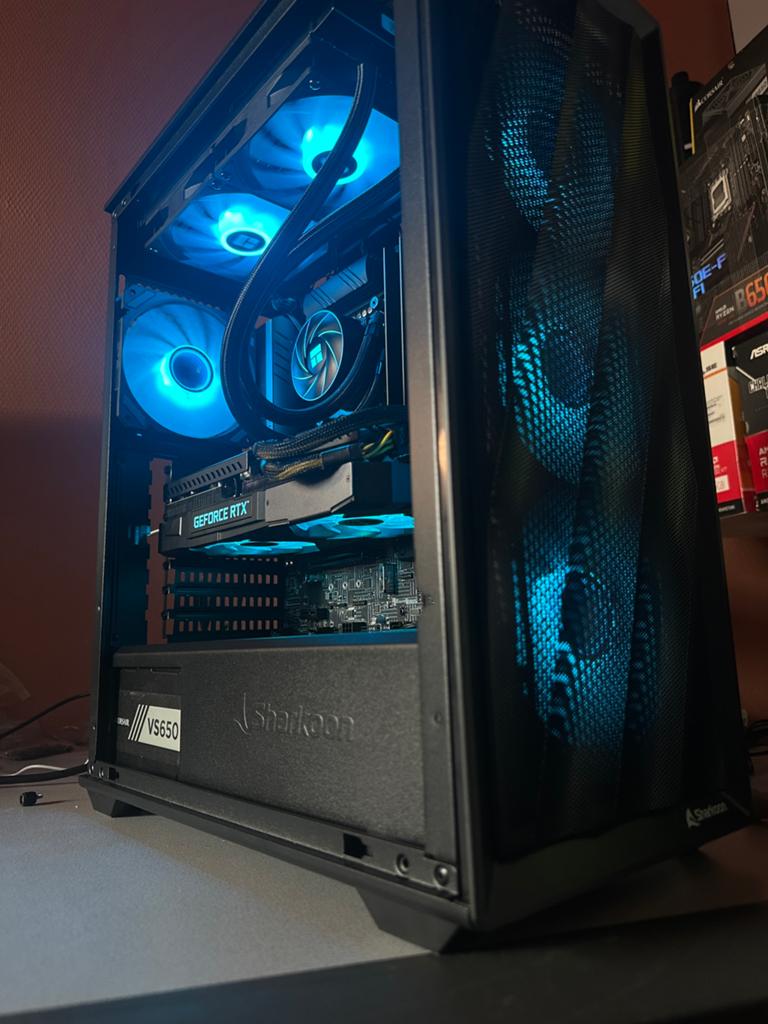 PC Gamer i9 11900K RTX 3070, Informatique & Logiciels, Ordinateurs de bureau, Comme neuf, 4 Ghz ou plus, SSD, 16 GB, Avec carte vidéo