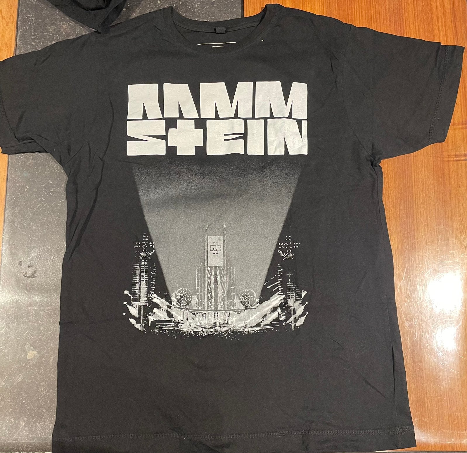 Rammstein - zwart toer t-shirt - medium - nooit gedragen, Kleding | Heren, T-shirts, Zo goed als nieuw, Maat 48/50 (M), Zwart