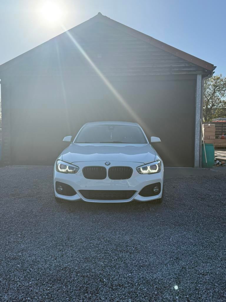 Bmw 118i - 2019 - M PAKKET, Autos, BMW, Entreprise, Série 1, ABS, Caméra de recul, Phares directionnels, Airbags, Air conditionné