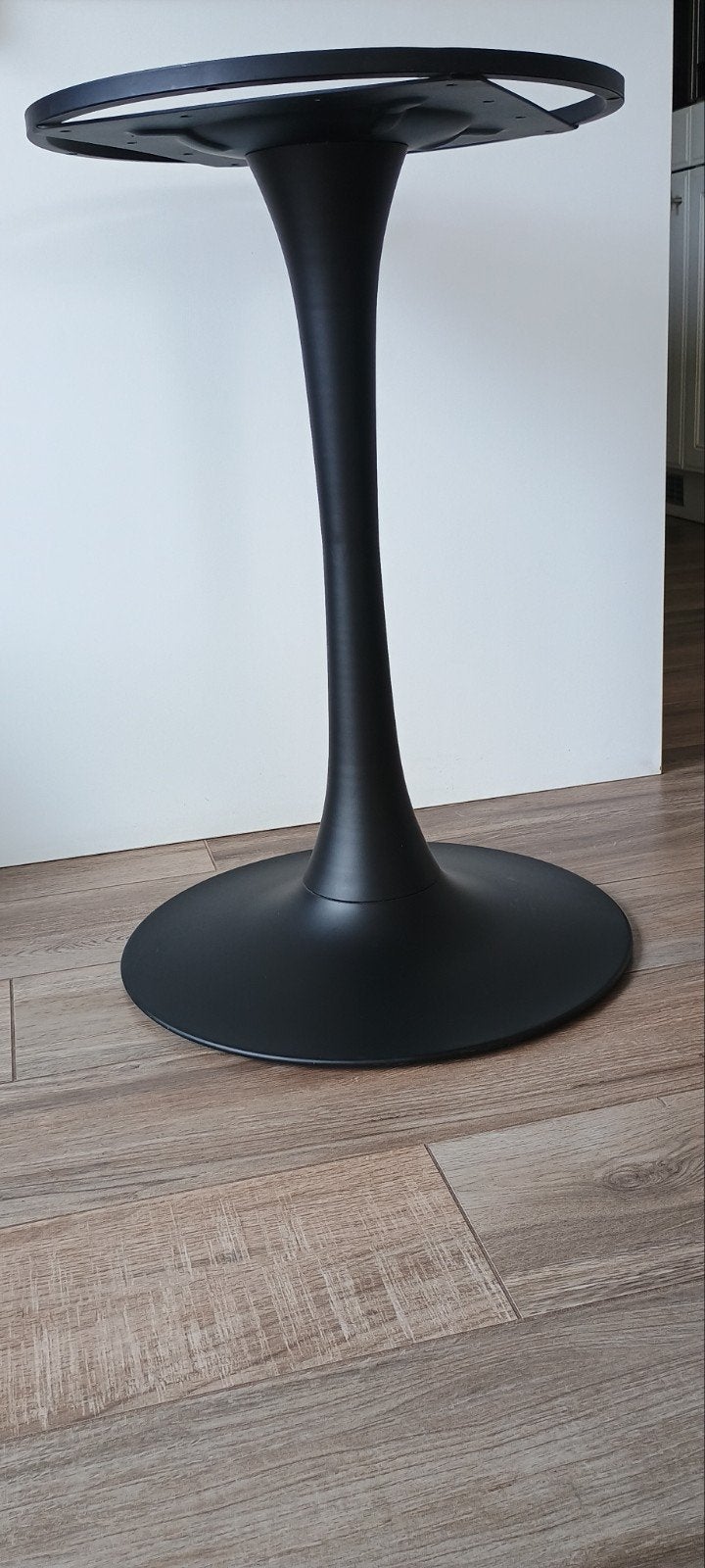 Nieuwe zwarte Tafelonderstel., Maison & Meubles, Pièces pour table, Neuf, Pied de table, Rond, 50 à 100 cm
