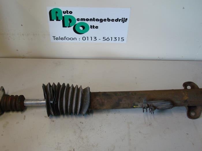 Barre amortisseur avant gauche d'un Mercedes 200 - 500, 3 mois de garantie, Utilisé, -, -