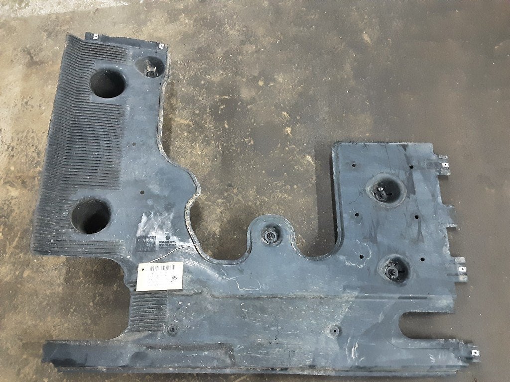 PLAQUE ARRIÈRE AVANT GAUCHE Caddy Combi V (SBB / SBJ), Volkswagen, Volkswagen AG, Utilisé, Kundenbetreuung@volkswagen.de