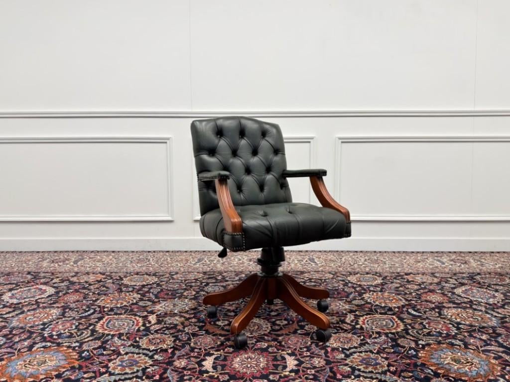 Klassiek Engels Chesterfield Bureaustoel, Ophalen
