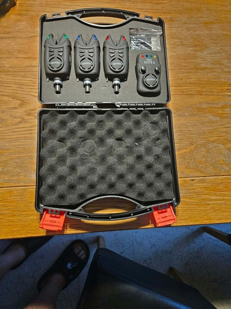 Complete Luxe Karper Indicator Set - 3+1 Beetmelders, Fox, Watersport en Boten, Ophalen, Zo goed als nieuw, Complete set