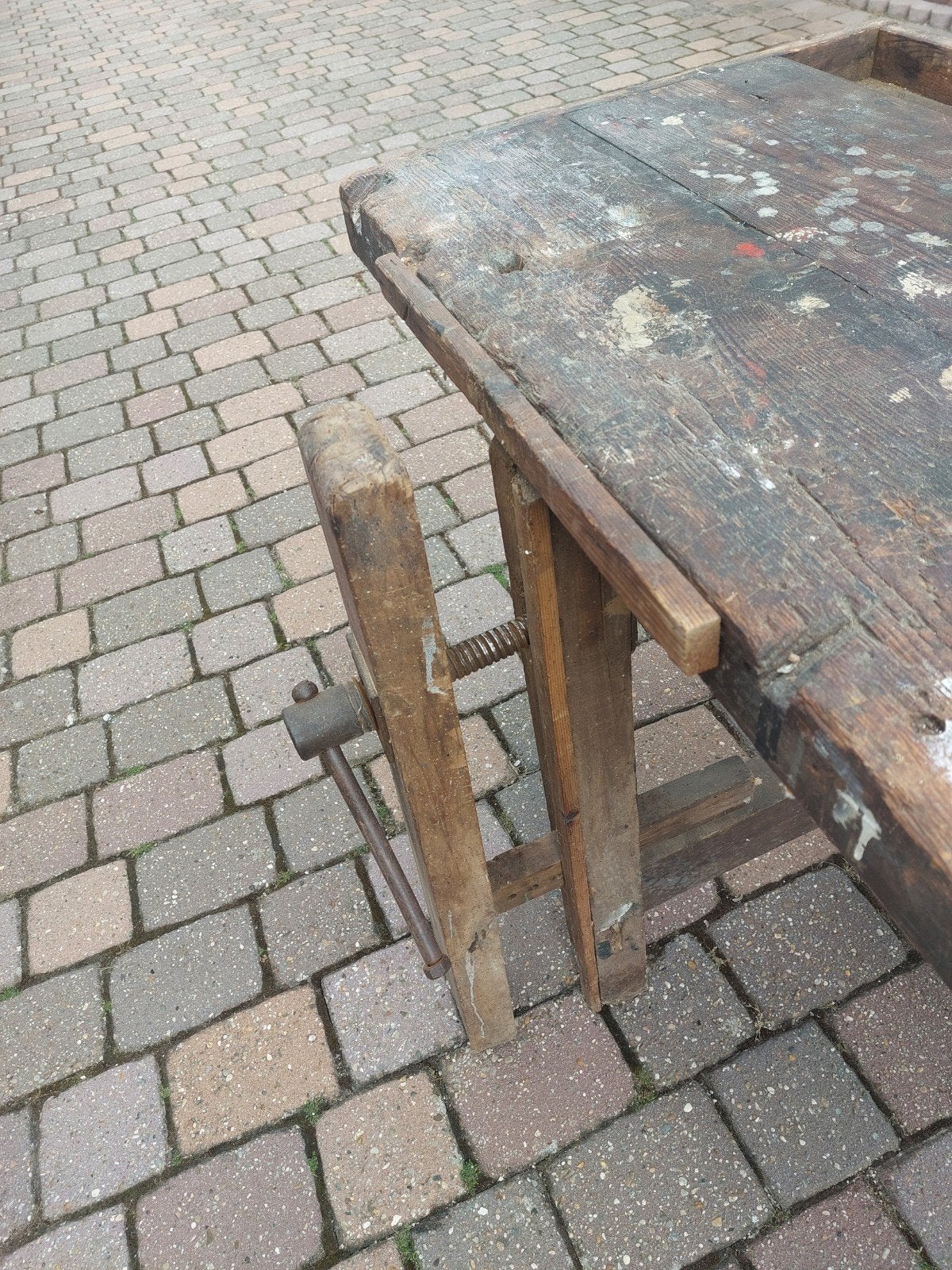 Établi en bois avec étau, Enlèvement, Utilisé, Étau
