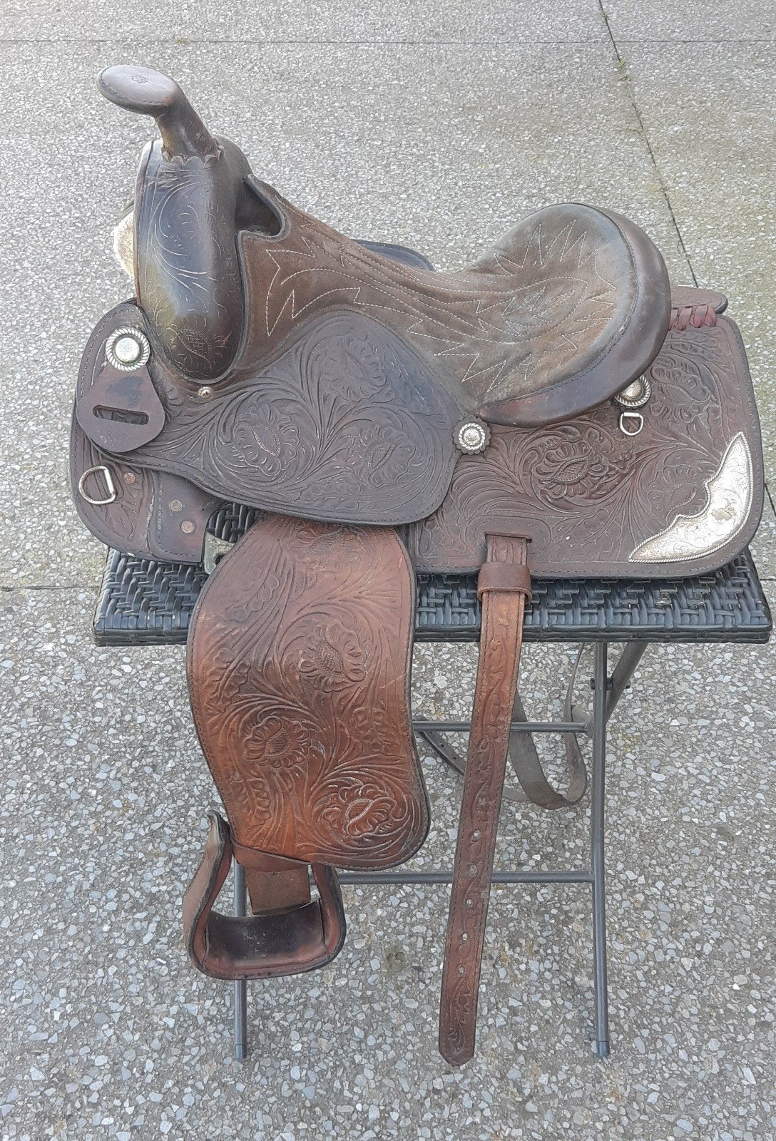 Simco 5567 lederen westernstoel., Ophalen