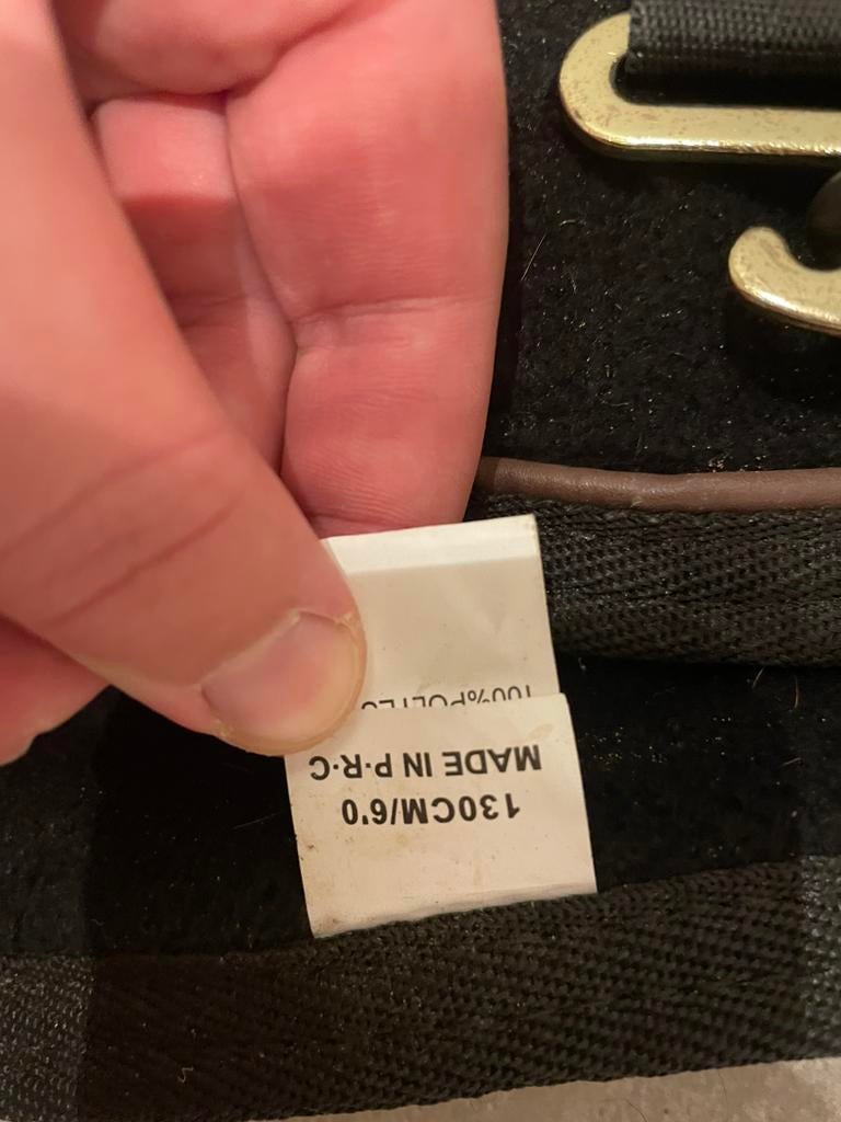 Zwart fleecedeken kentucky met gaten, Dieren en Toebehoren, Ophalen, Gebruikt, Deken