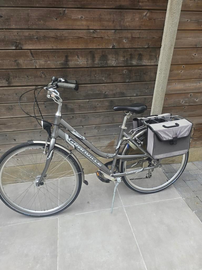 Dames fiets grandville, Enlèvement