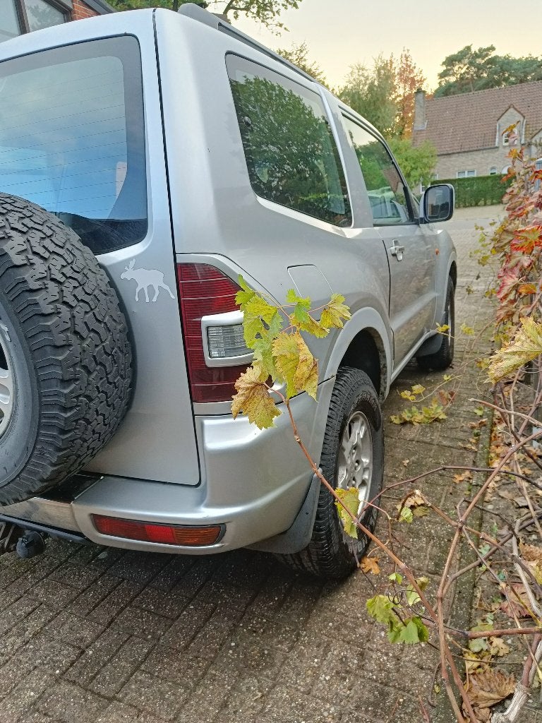 Mitsubishi Pajero 3.2 DI-D , 136k.w. , 2002j., Auto's, Stof, 2800 kg, Particulier, SUV of Terreinwagen