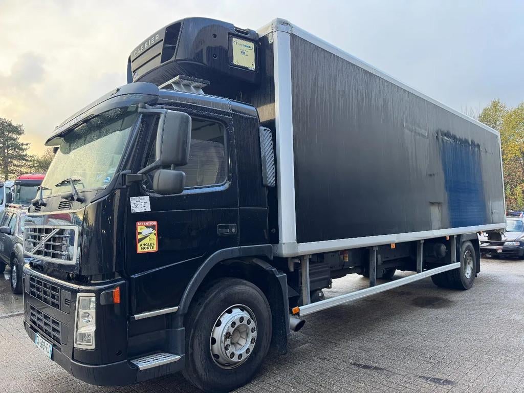 Volvo FM 9 *FRENCH TRUCK-FRIGO-COLDROOM* (bj 2005), Auto's, Automaat, Achterwielaandrijving, Zwart, Bedrijf
