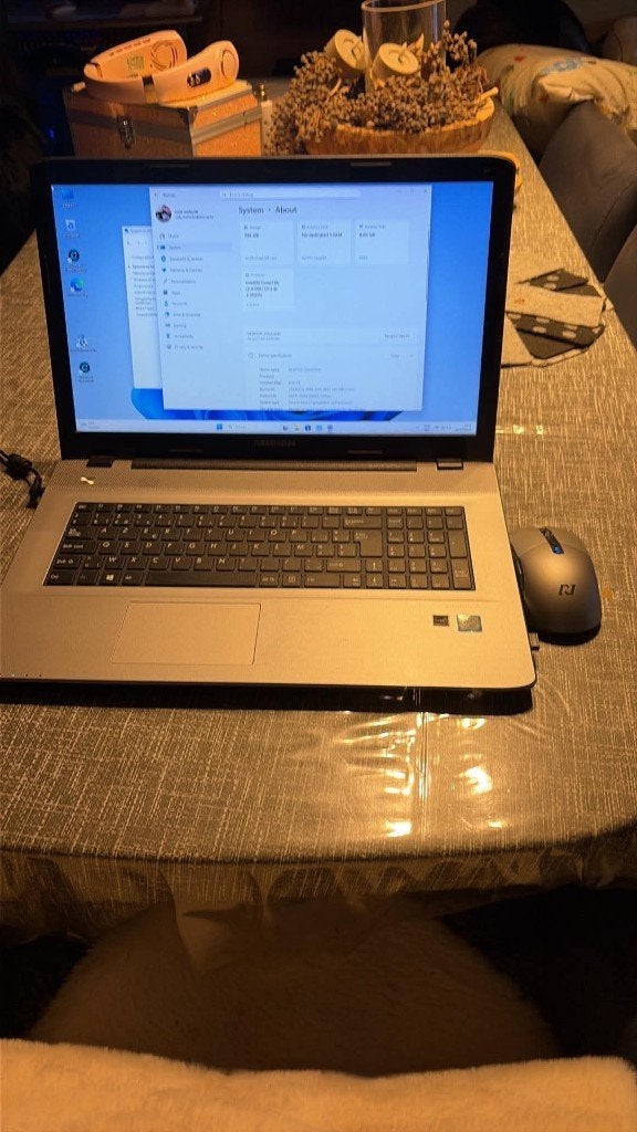 medion laptop 17 inch, Ophalen, Intel i3 core, Gebruikt, Medion