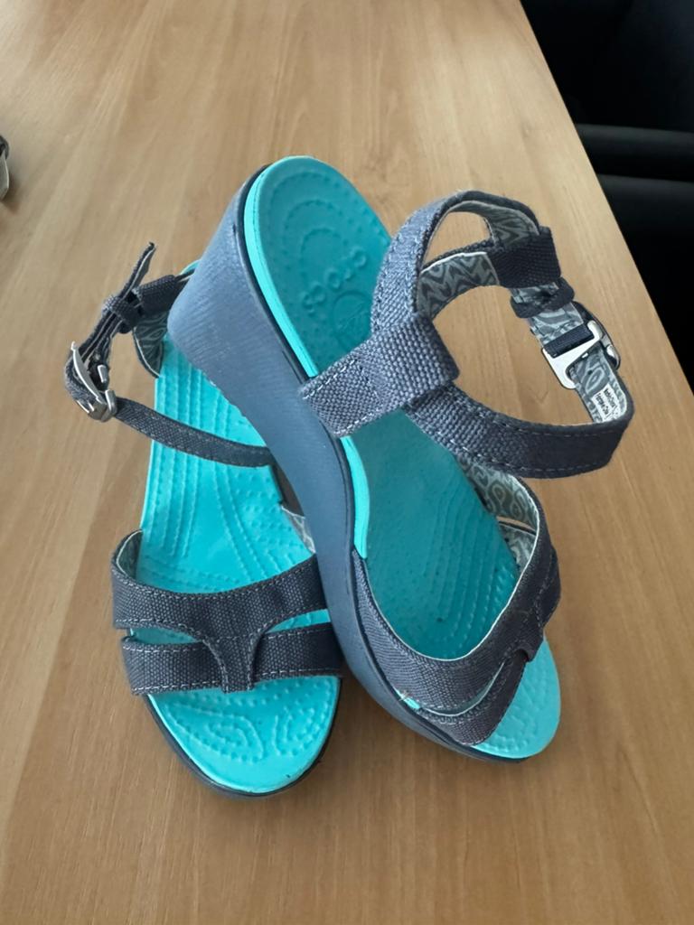 Sandales crocs, Enlèvement, Comme neuf