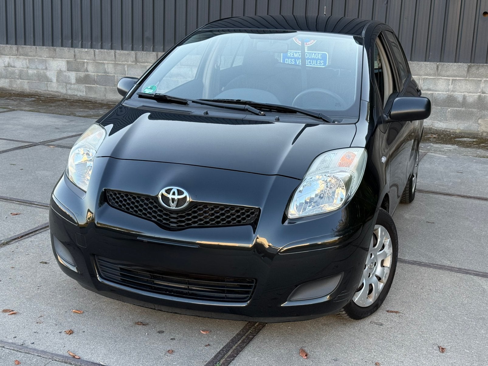 TOYOTA YARIS 1.0 VVTI CARNET COMPLET, Autos, Achat, Particulier, Rétroviseurs électriques, Yaris