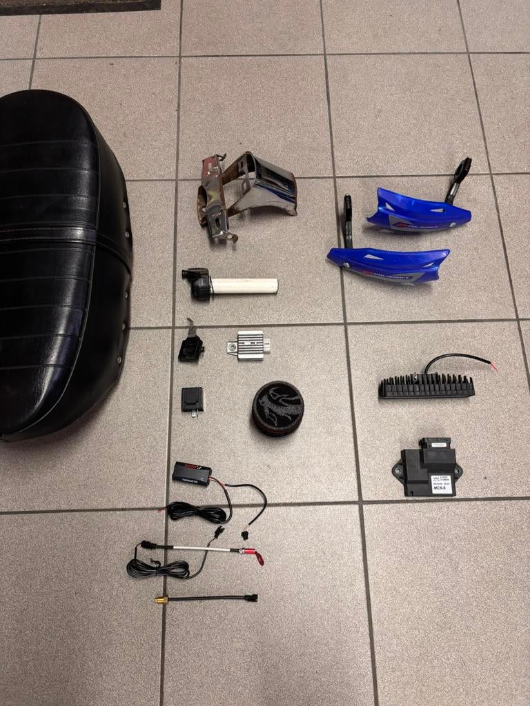 Onderdelen brommer, Fietsen en Brommers, Ophalen, Nieuw