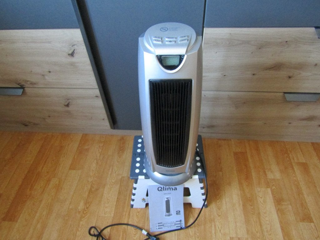 Electrische verwarming * Qlima *, Doe-het-zelf en Bouw, Ophalen, 30 tot 80 cm, Kachel, Minder dan 60 cm