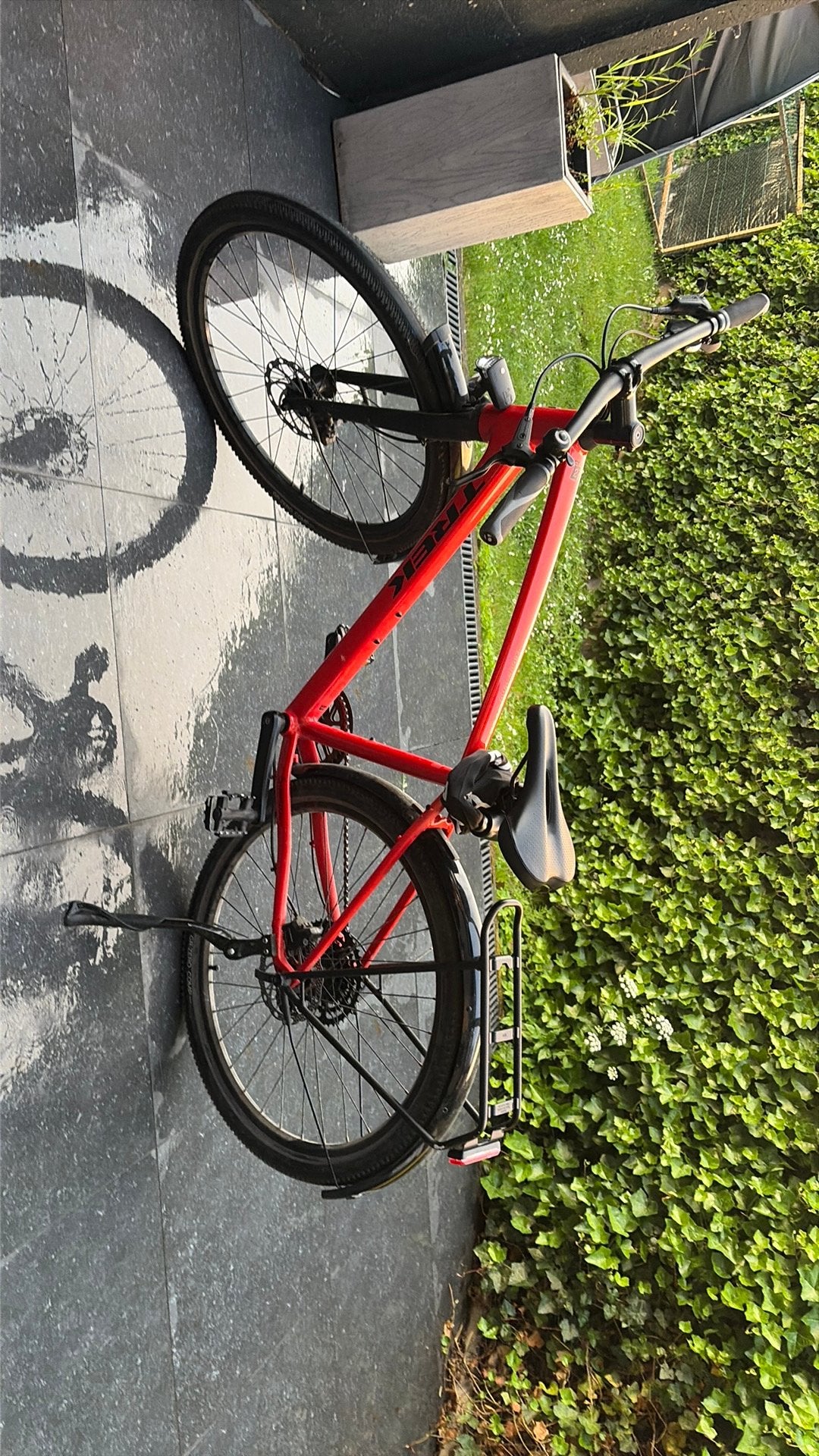 Trek Dual Sport - Vélo hybride sportif - Rouge, Neuf, Enlèvement ou Envoi, 24 pouces ou plus, Guidon à 360°