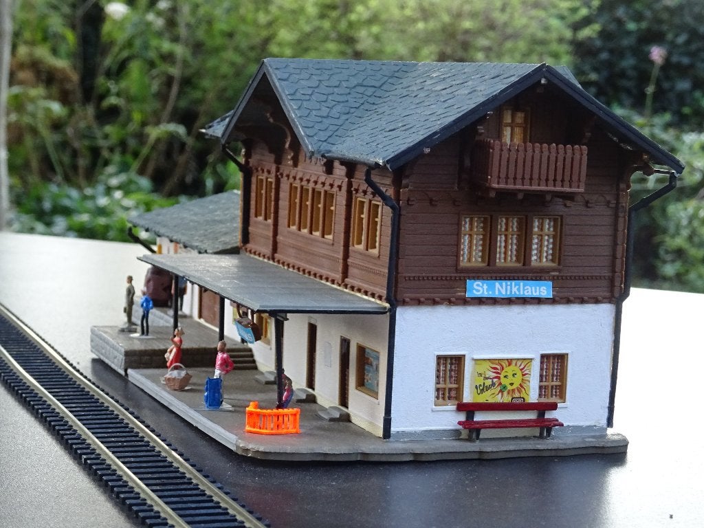 Gare Suisse dans les Alpes - HO, Hobby & Loisirs créatifs, Enlèvement ou Envoi, Comme neuf, Pont, Tunnel ou Bâtiment