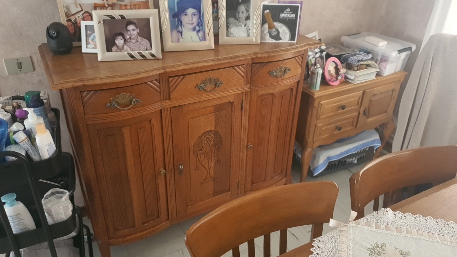 Meuble bas chene massif plus de 100 ans, Maison & Meubles, Armoires | Dressoirs, Enlèvement