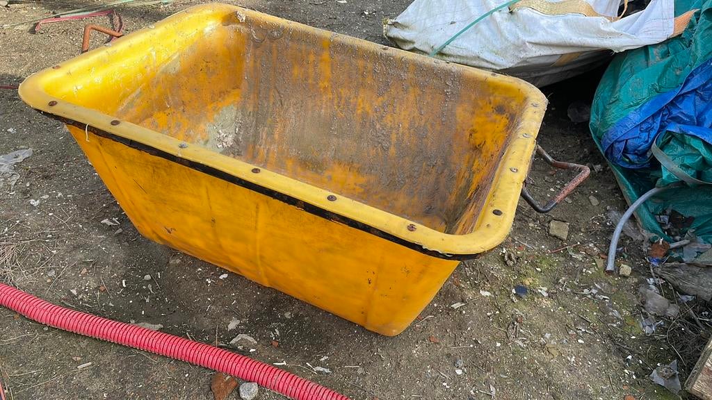 Te koop mortelbak 200 Liter, Ophalen, Zo goed als nieuw