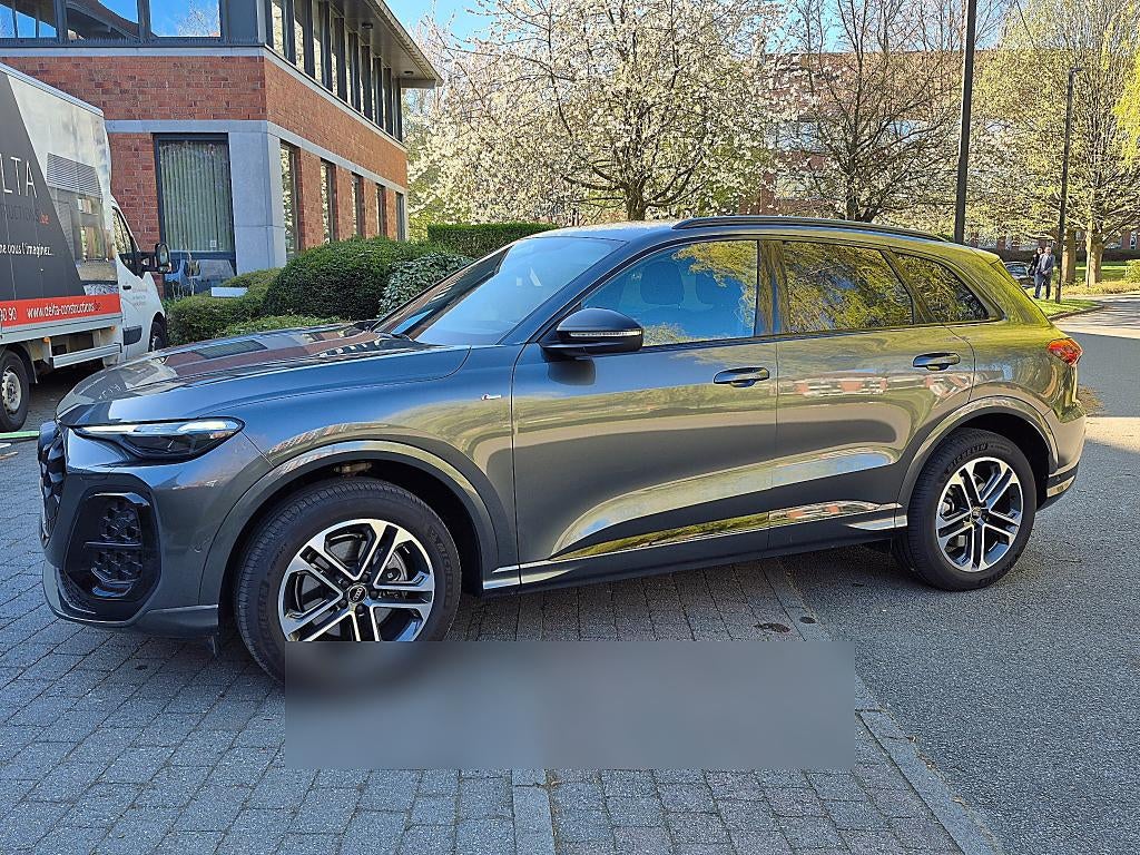 Audi Q5 S -line Quattro - 8.217 km - Nieuwstaat, Auto's, 4 cilinders, Q5, 5 zetels, Particulier
