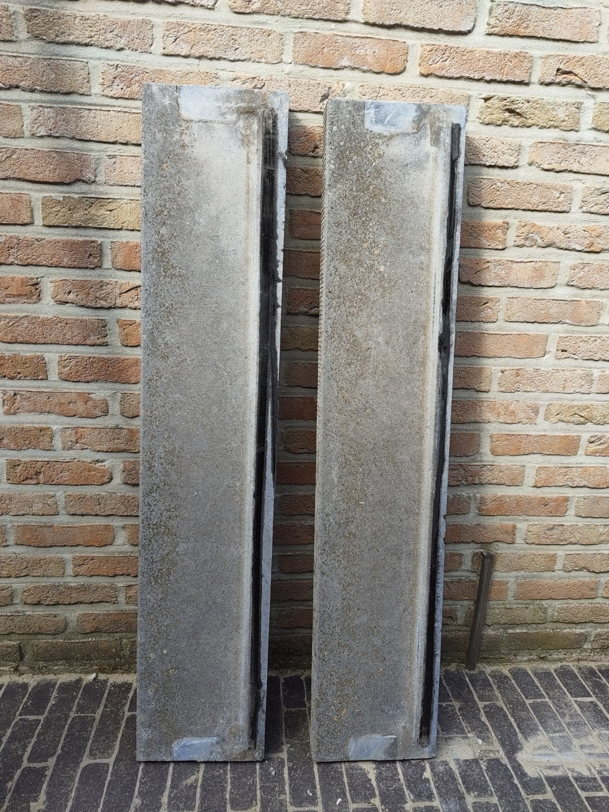 2 stuks blauwsteen dorpels / arduin 110x22x5, Doe-het-zelf en Bouw, Ophalen, Gebruikt