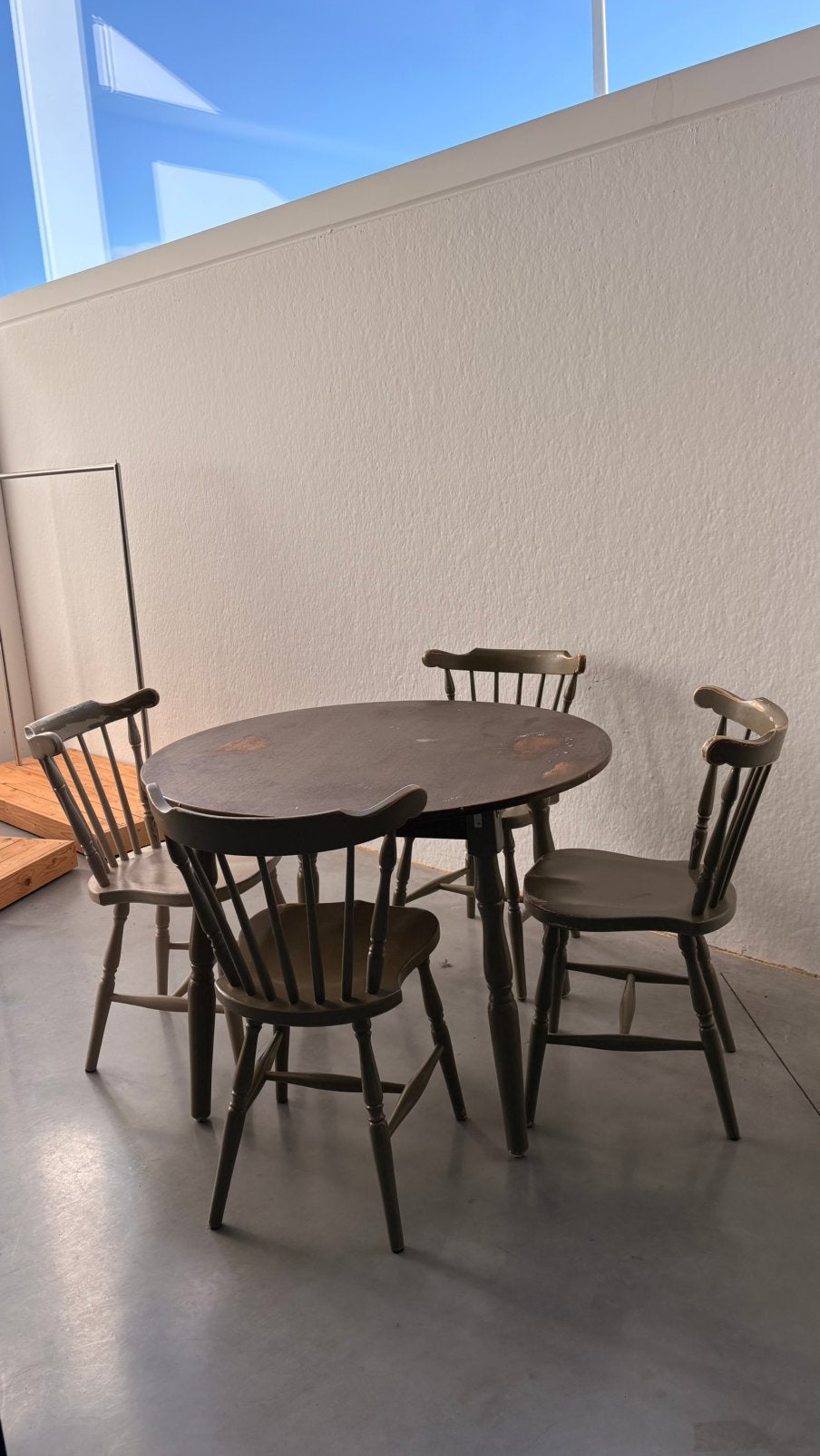 Ronde tafel met 4 stoelen, Quatre personnes, Rond, 100 à 150 cm, Enlèvement