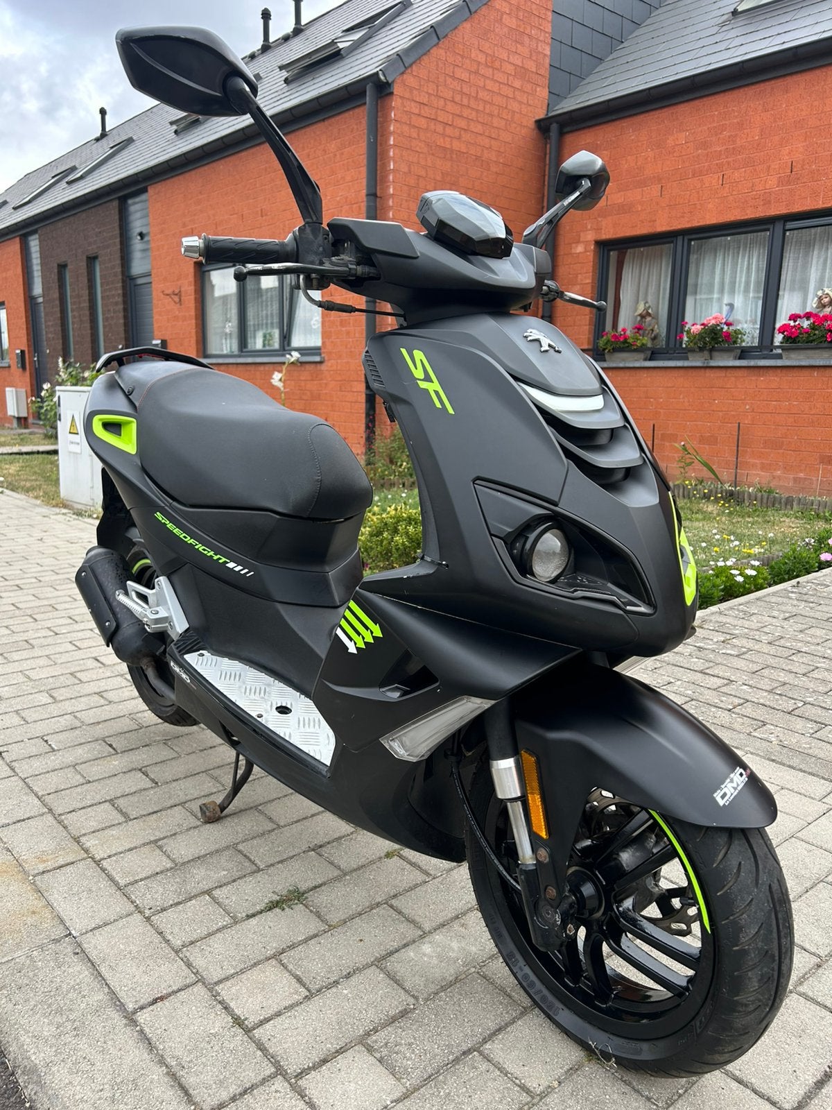 Scooter Peugeot Speedfight 4 classe A livraison possible, Vélos & Vélomoteurs, Scooters | Peugeot, Comme neuf, Speedfight, Enlèvement