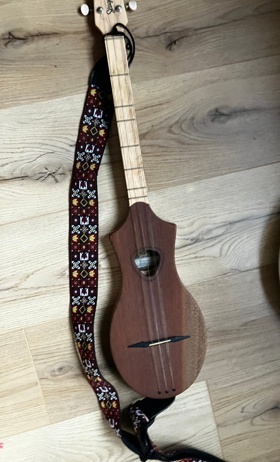 Seagull Merlin M4 Mahogany – Canadees 4-snarig dulcimer, Musique & Instruments, Instruments à corde | Guitares | Acoustiques, Comme neuf