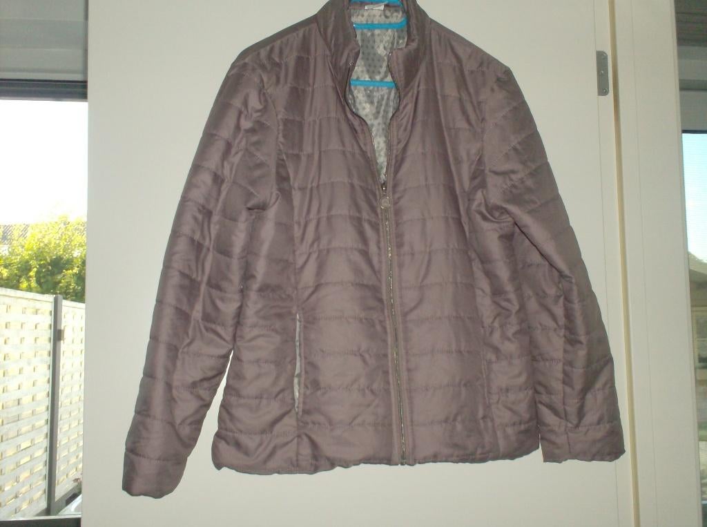 mooie jas maat 46 damart, Maat 46/48 (XL) of groter, Ophalen of Verzenden, Zo goed als nieuw, Roze