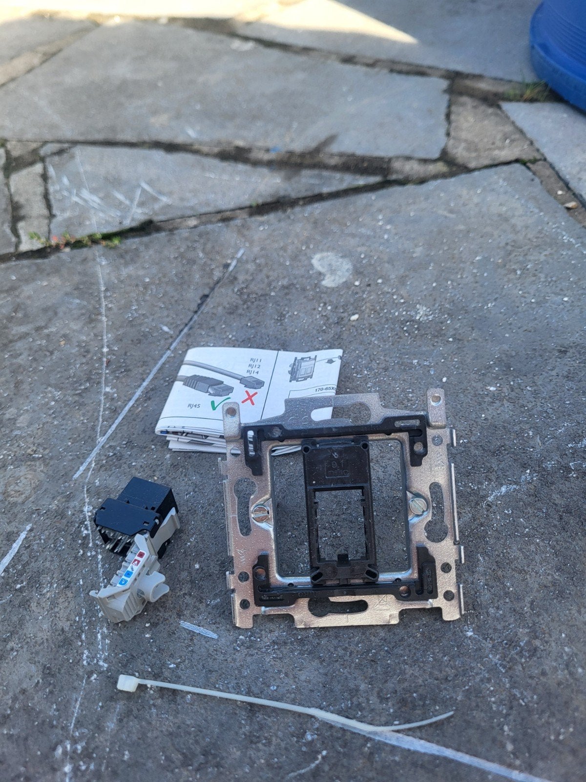 Niko - sokkel - 1x RJ45 UTP Cat. 6, Bricolage & Construction, Enlèvement ou Envoi, Neuf